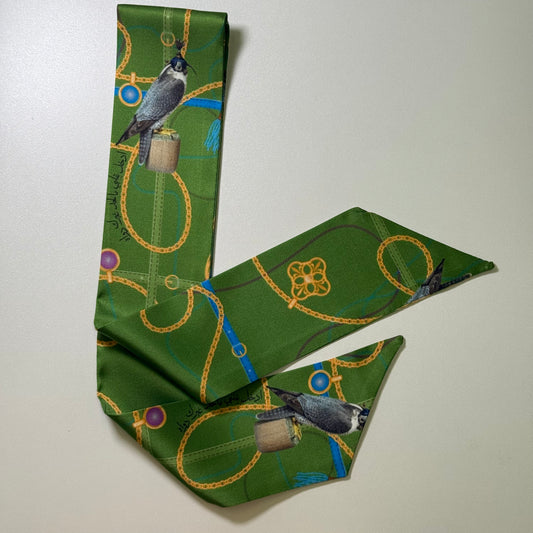 Green twilly (silk)